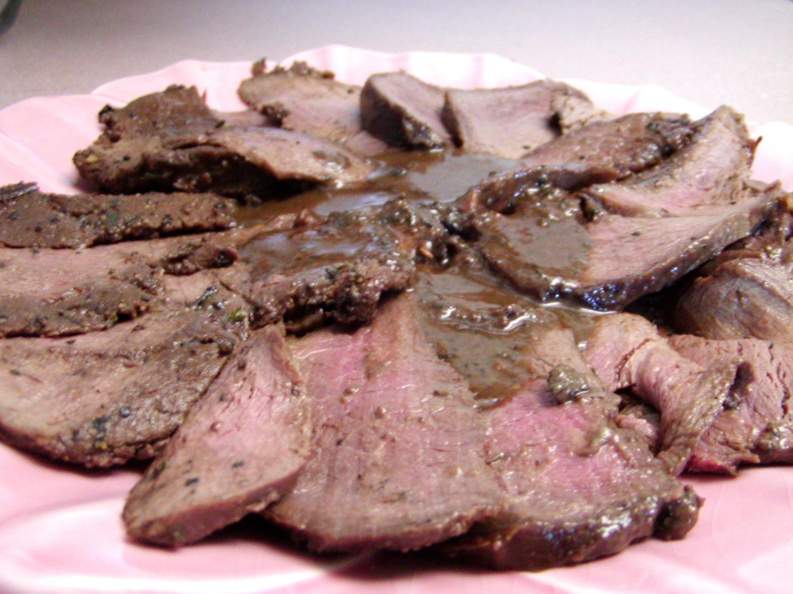  The juicy and tender venison tenderloin in its full glory!
