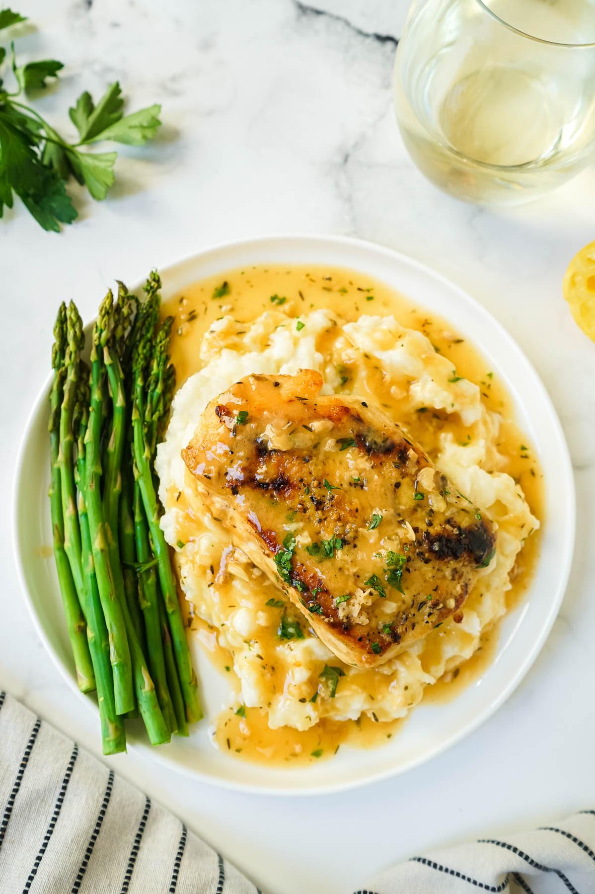  The perfect balance of tender chicken and tangy white wine.