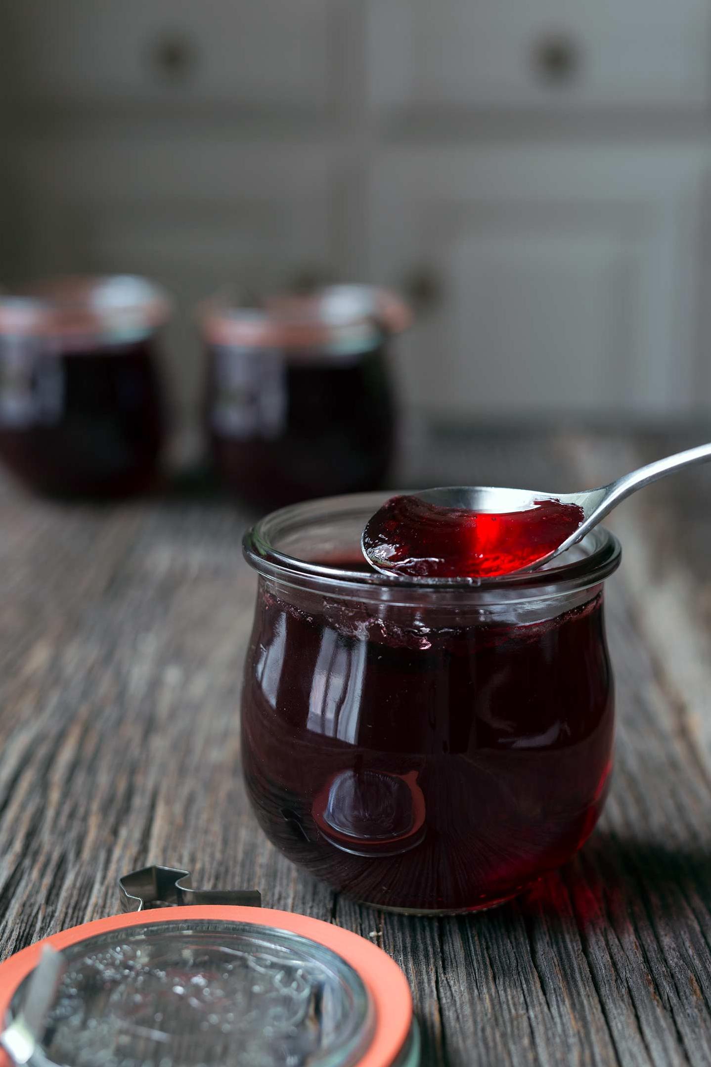  This champagne jelly is as impressive as it is delicious.