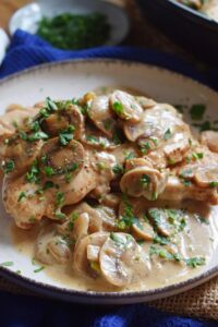 Turkey Cutlets With Mushroom Wine Sauce